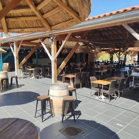 Logement Camping 5 Etoiles *